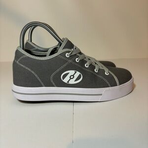 Heelys Skate Shoes Gray & White Wheeled Heel Roller Shoes Men’s Size 8 HES10455